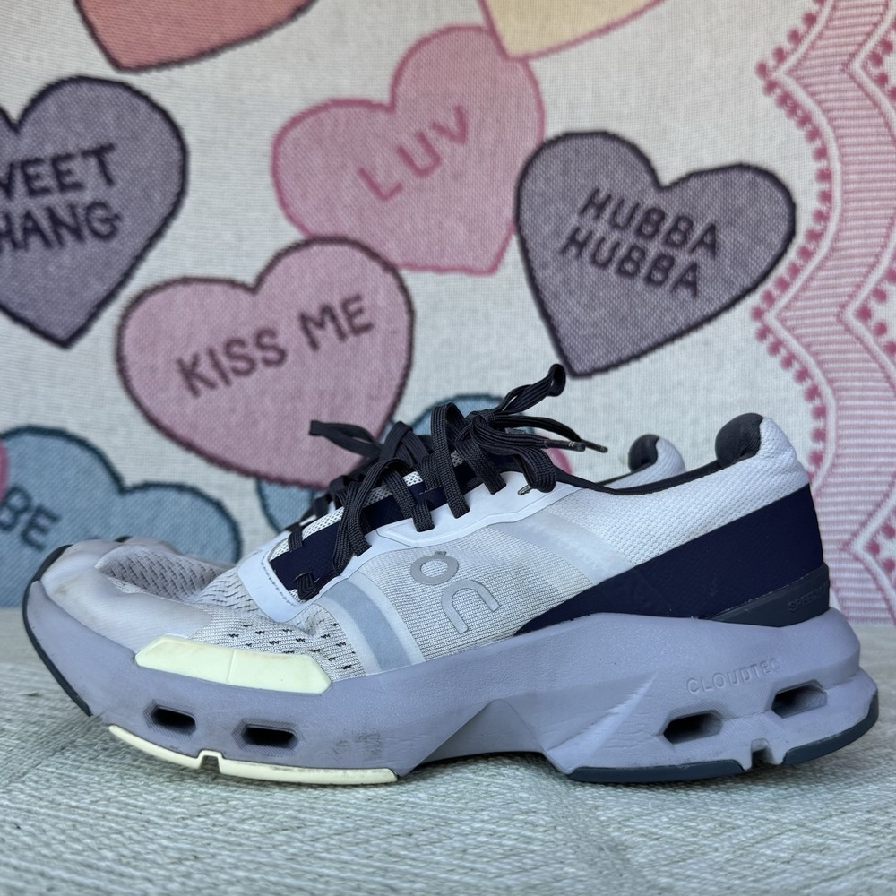 On Running cloud pulse. Some wear and tear, but plenty of life left in them.